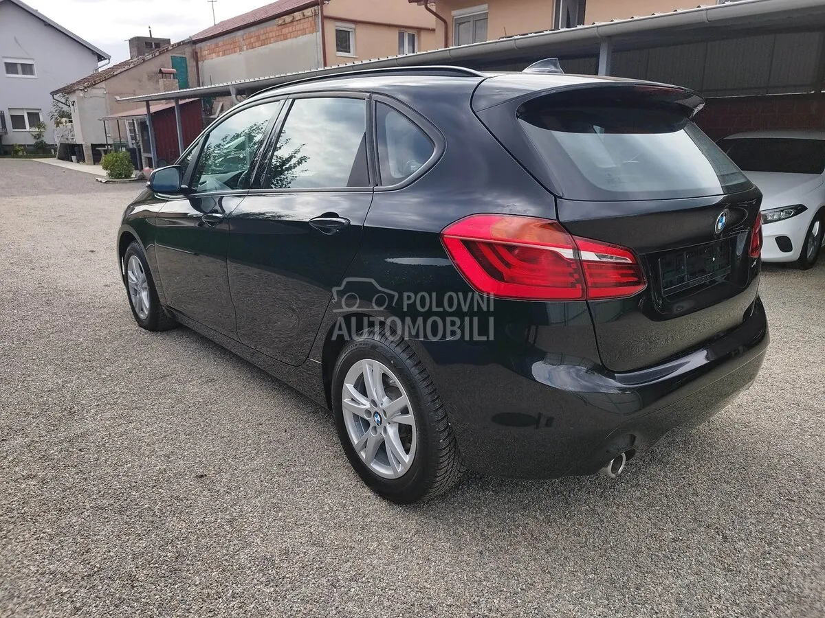 BMW 216 2019 photo 3