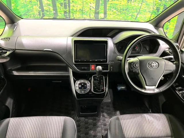 Toyota Voxzie 2017 photo 3