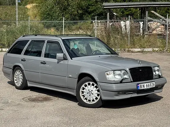 Mercedes-Benz E 300