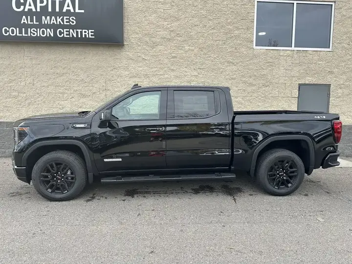 GMC Sierra 1500 2026 photo 3