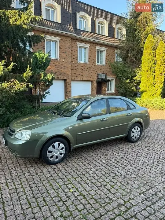 Chevrolet Lacetti 2005 photo 4