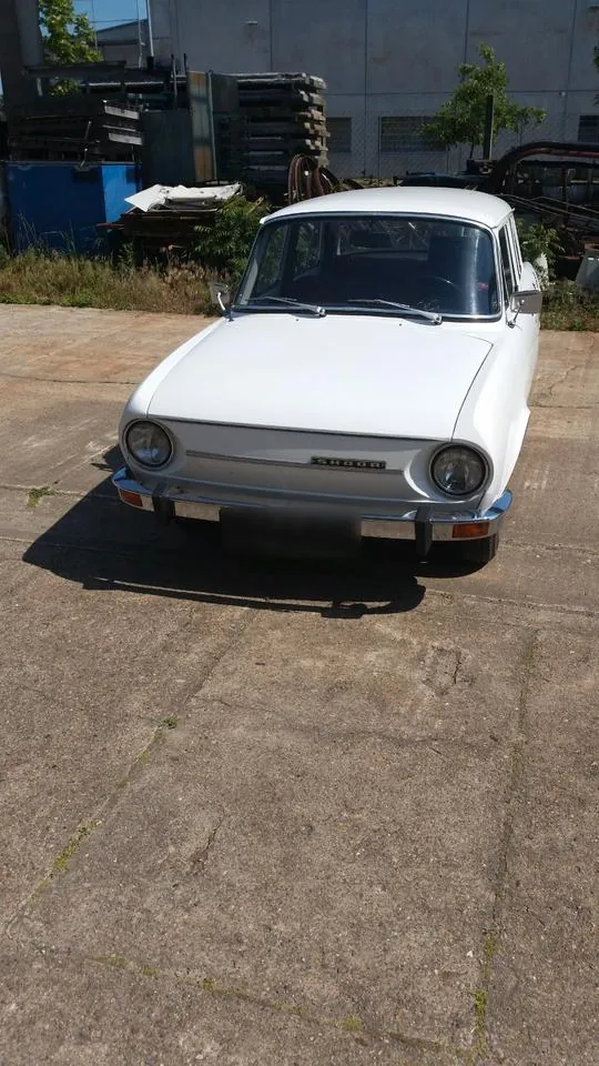 Skoda S100
