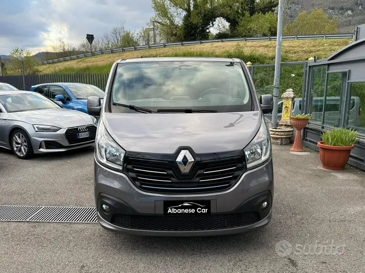 Renault Trafic 2019 photo 2