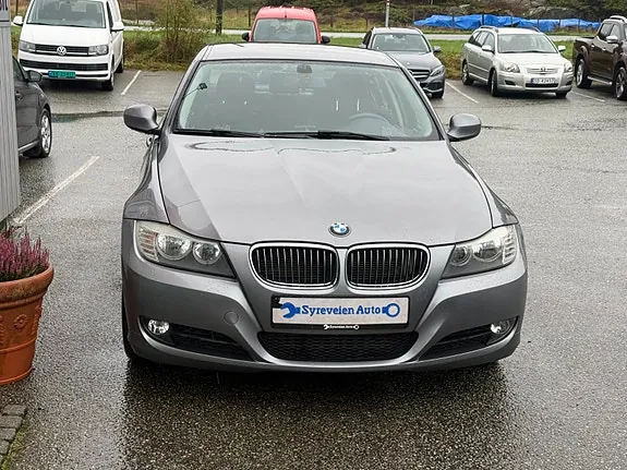BMW 316D 2011 photo 2