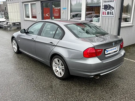 BMW 316D 2011 photo 4