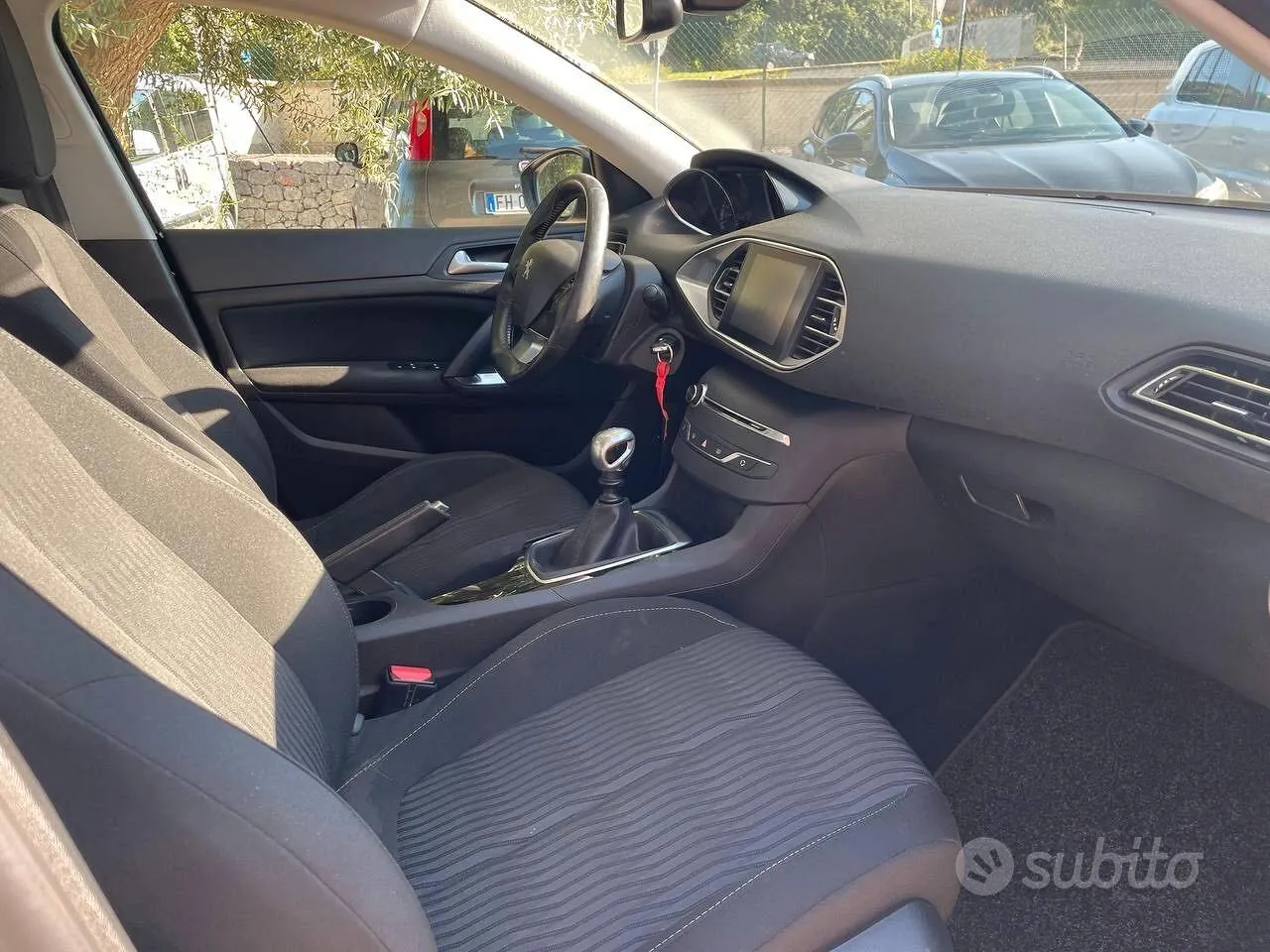 Peugeot 308 2017 photo 3