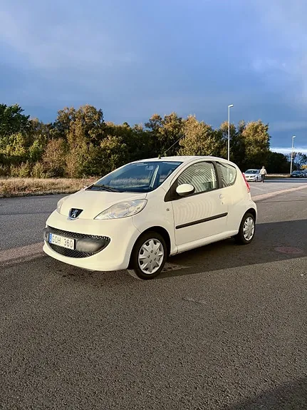 Peugeot 107 2008 photo 3