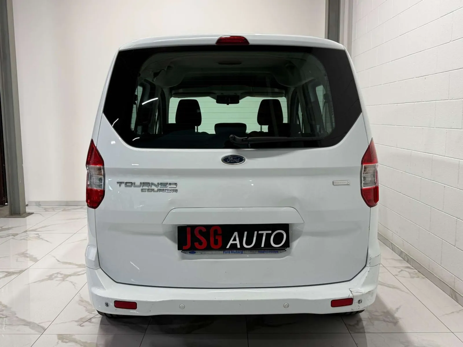 Ford Tourneo Courier 2017 photo 5
