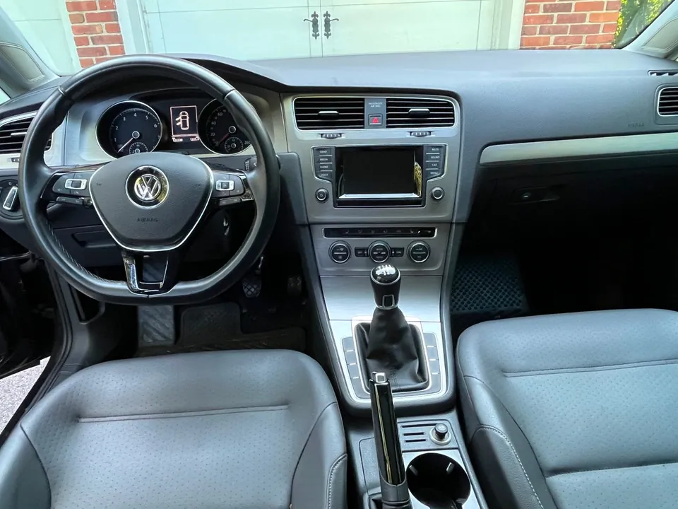 Volkswagen Golf 2015 photo 2