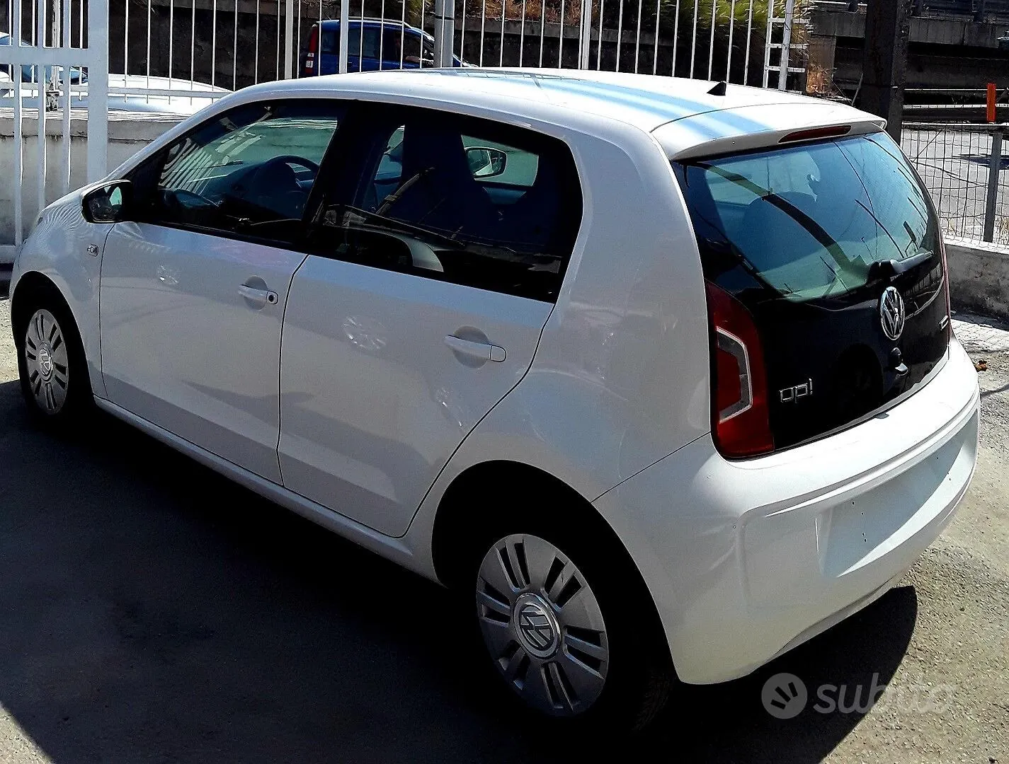 Volkswagen Up 2017 photo 3
