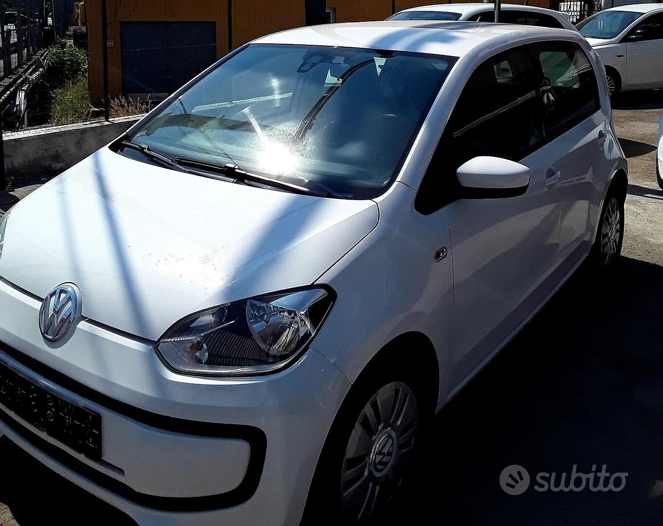 Volkswagen Up 2017 photo 2
