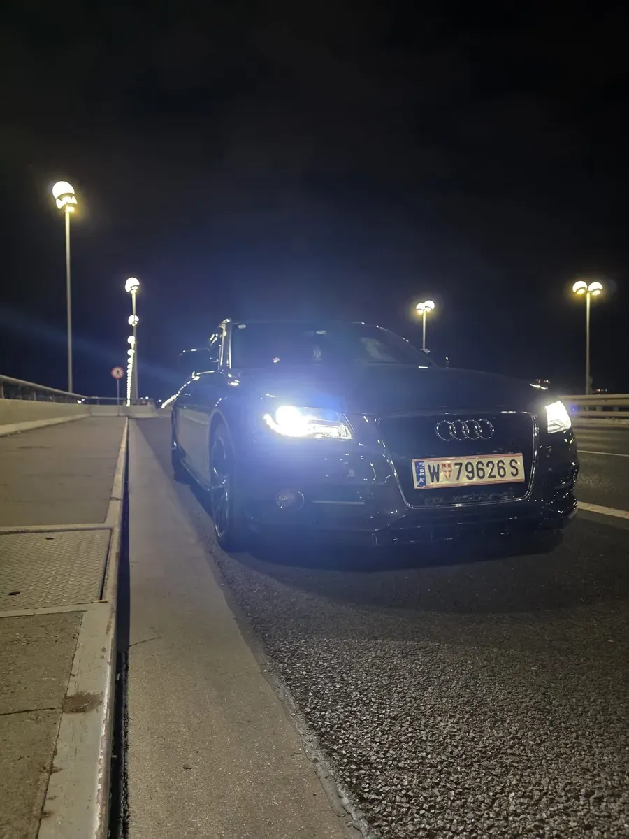 Audi A4 Avant 2009 photo 2