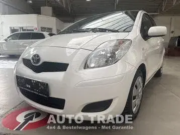 Toyota Yaris 2009 photo 2