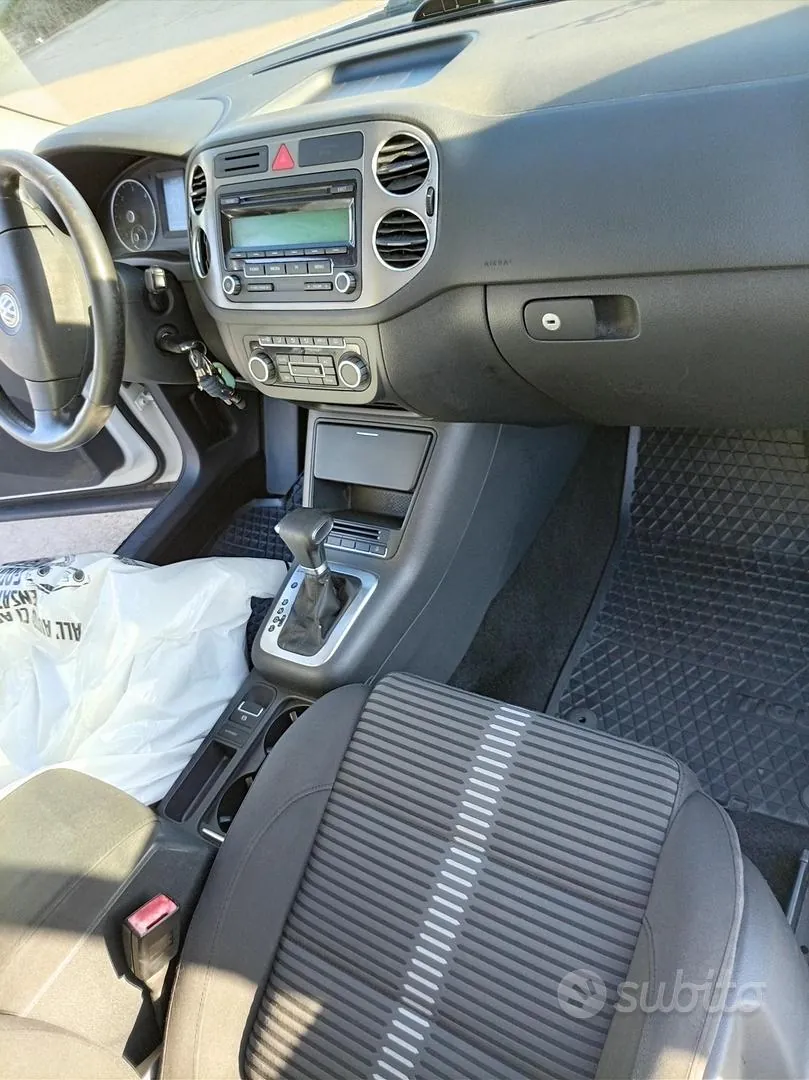 Volkswagen Tiguan 2010 photo 5