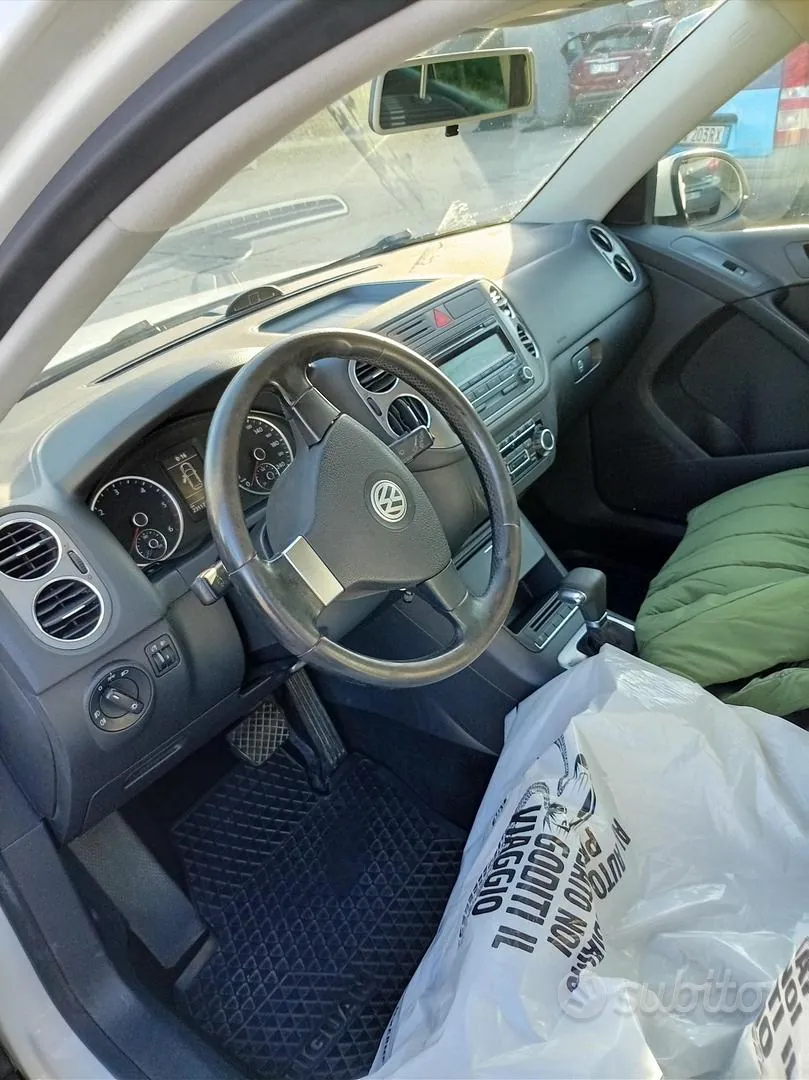 Volkswagen Tiguan 2010 photo 4