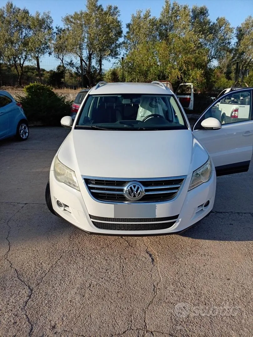 Volkswagen Tiguan 2010 photo 2