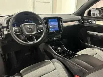 Volvo Xc40 2023 photo 2