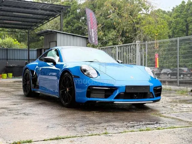 Porsche 911