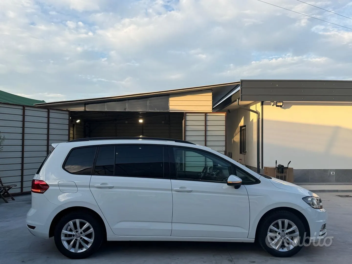 Volkswagen Touran 2016 photo 4