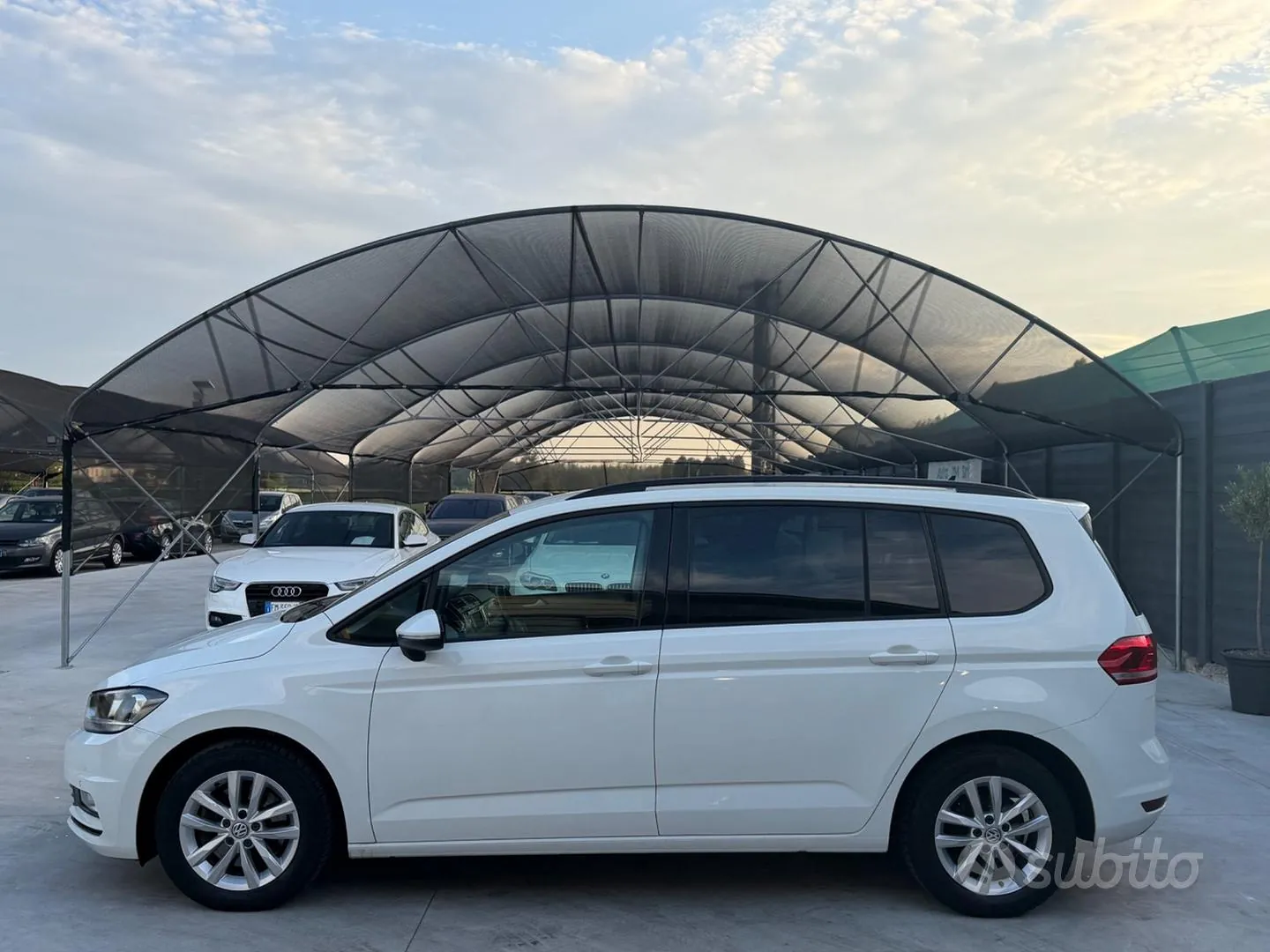 Volkswagen Touran 2016 photo 5