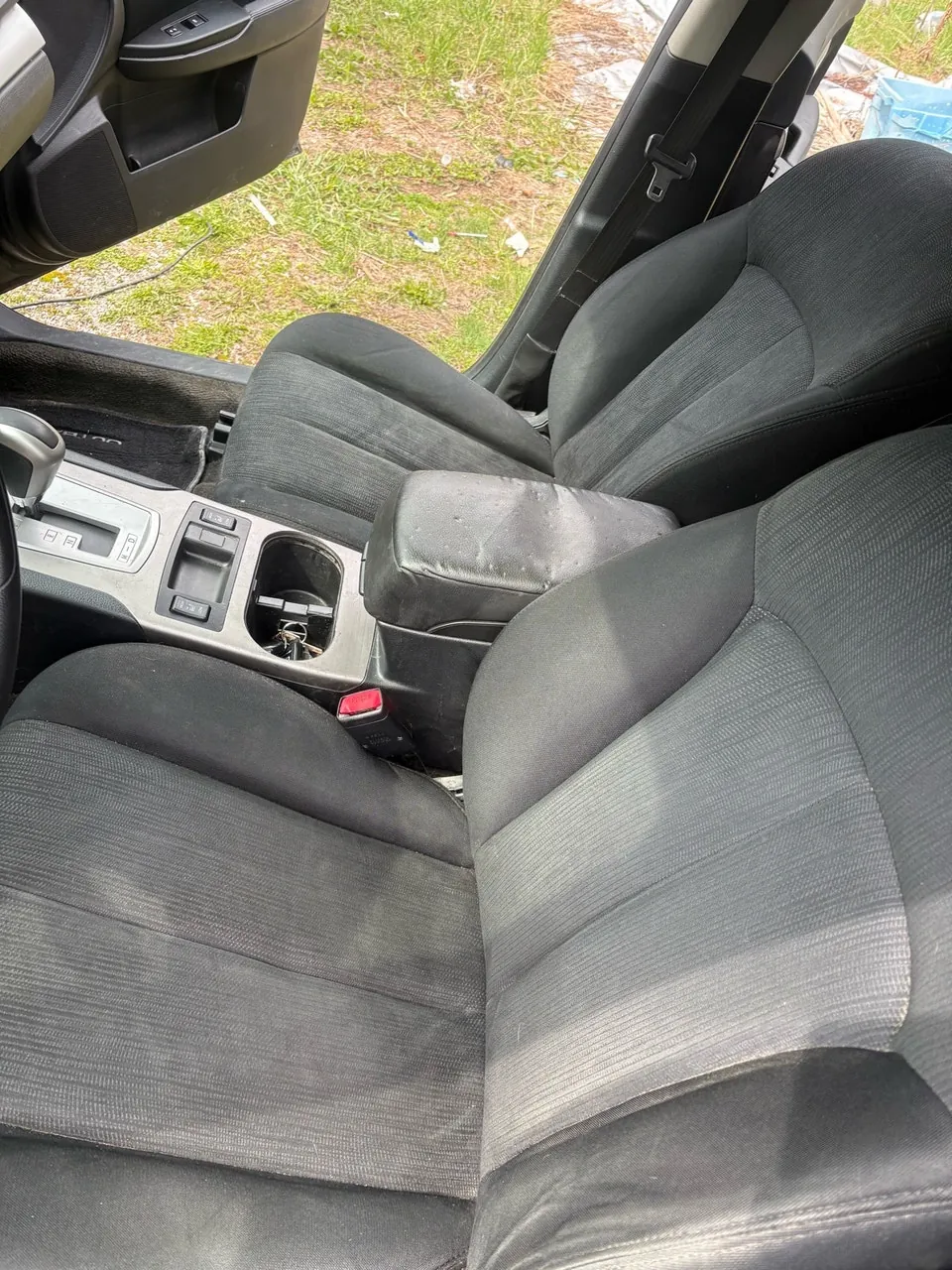 Subaru Outback 2013 photo 2