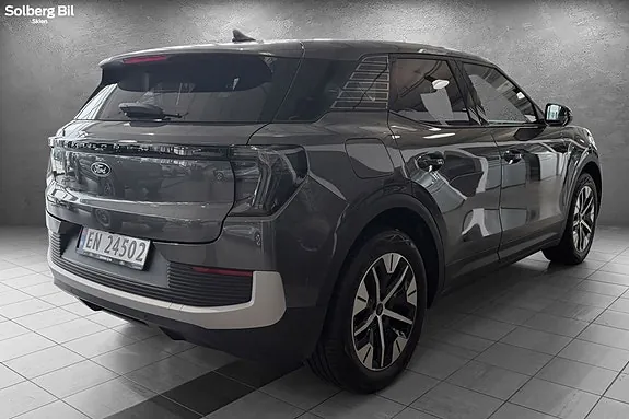 Ford Explorer 2025 photo 4