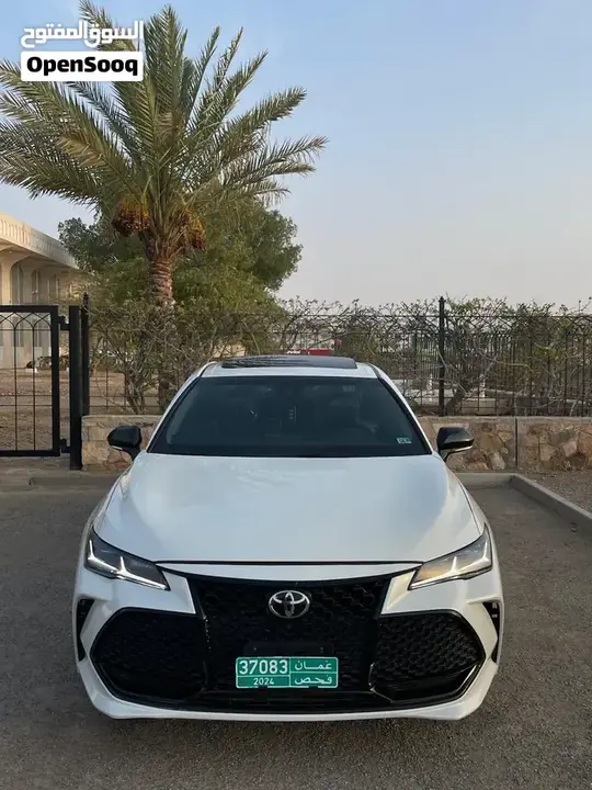 Toyota Avalon 2019 photo 2