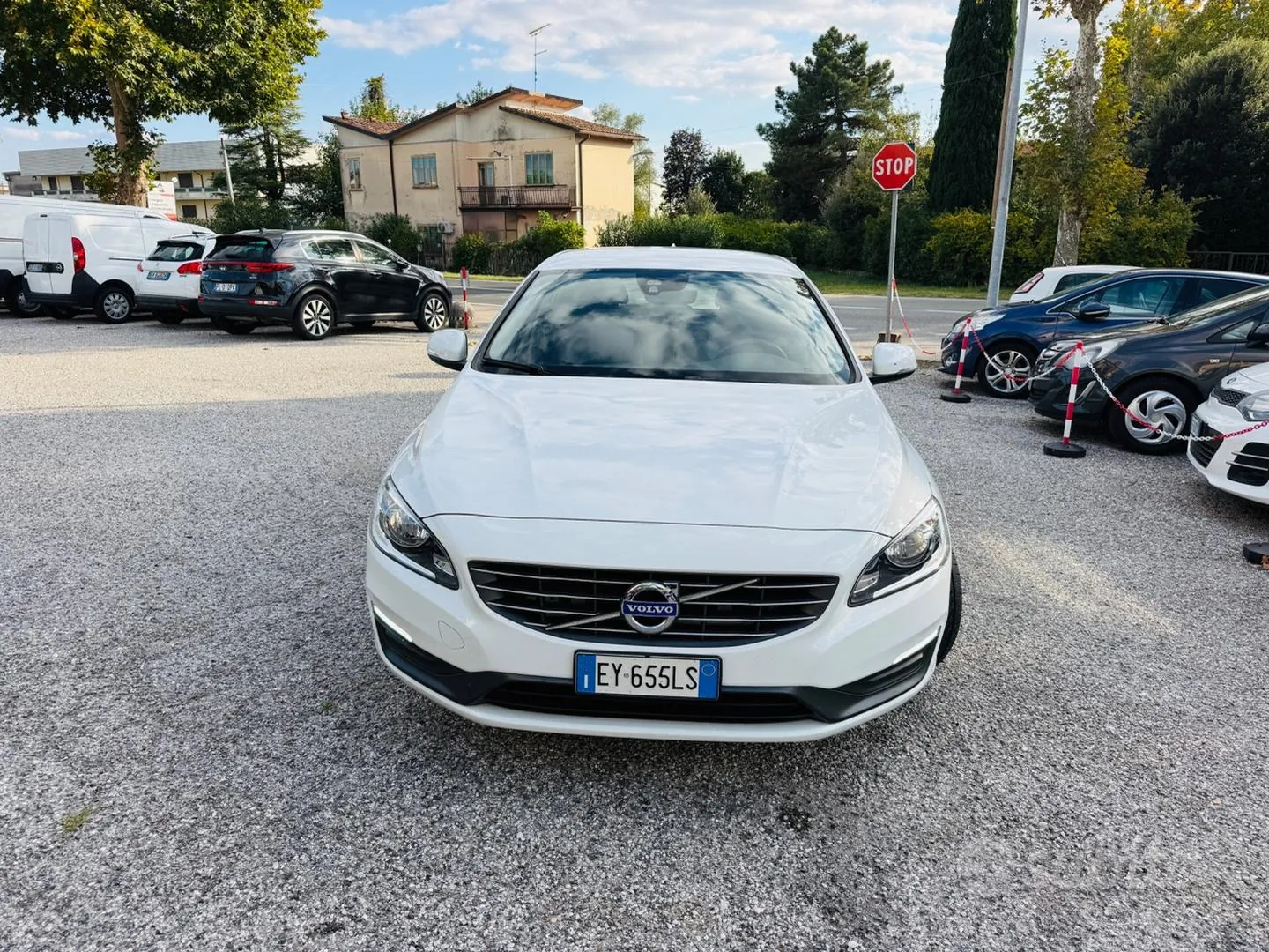 Volvo V60 2015 photo 2