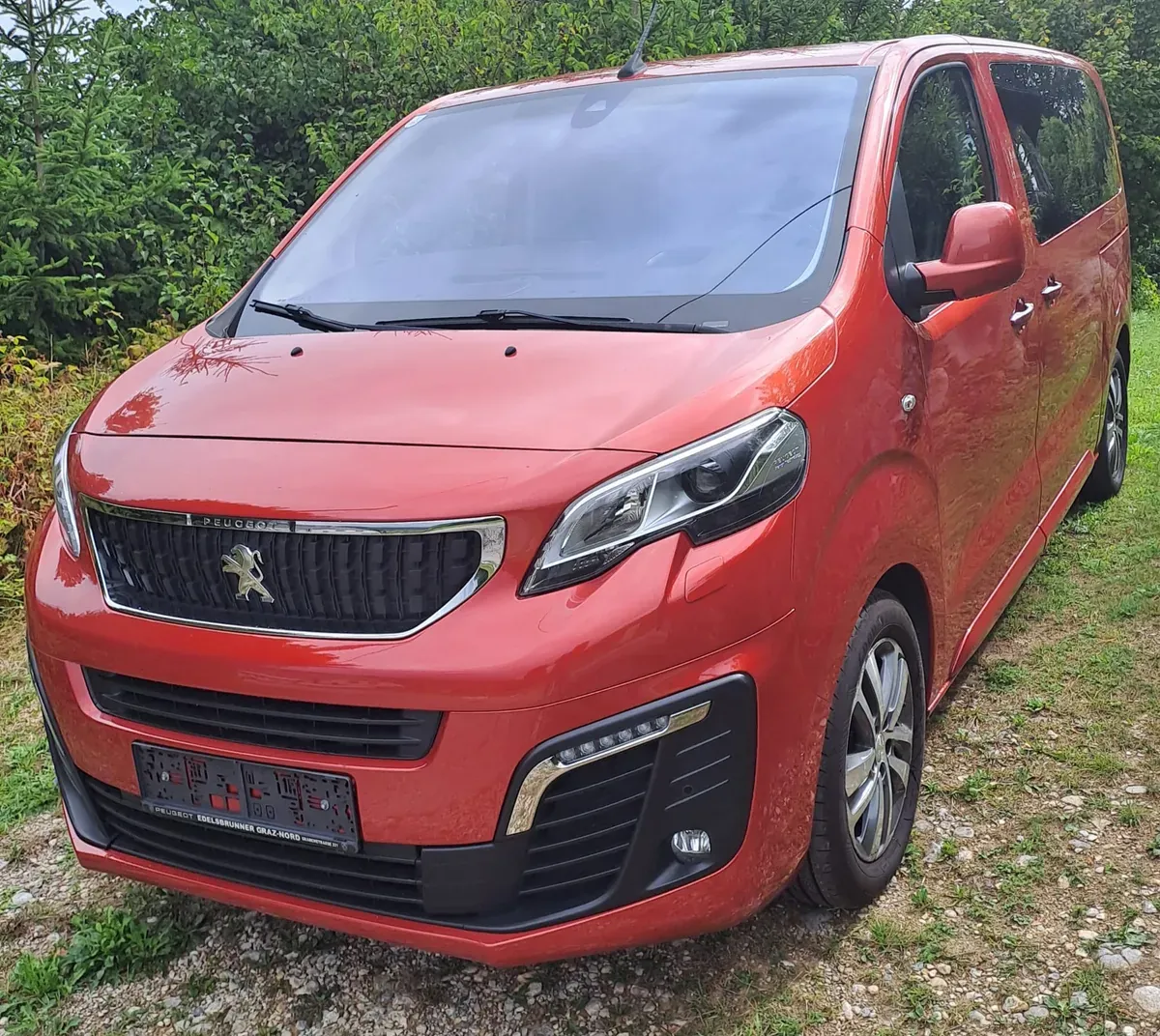 Peugeot Traveller