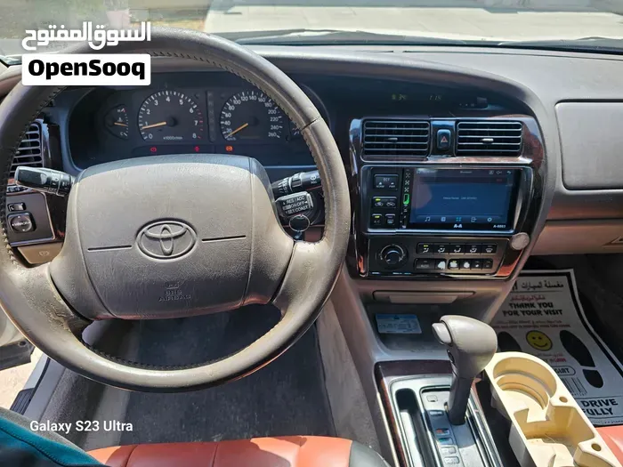 Toyota Avalon 1998 photo 3