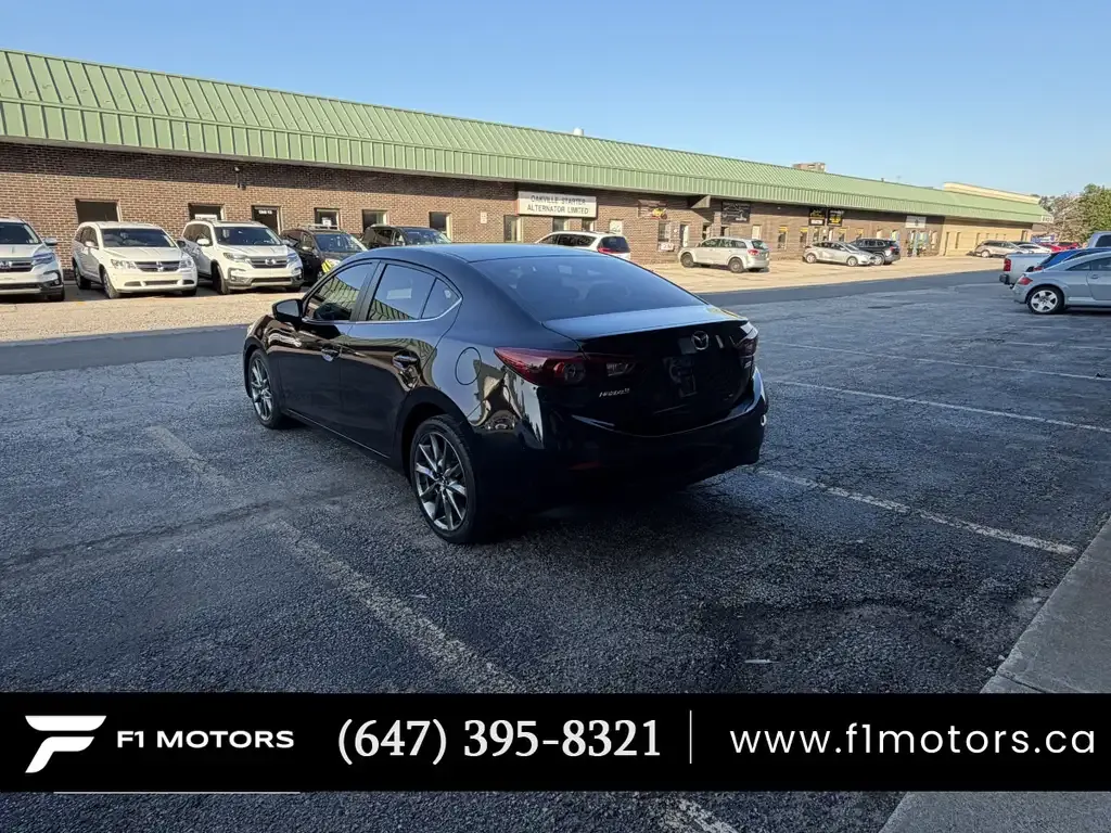 Mazda Mazda3 2018 photo 4