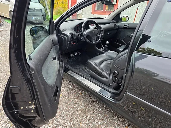 Peugeot 206 2003 photo 3