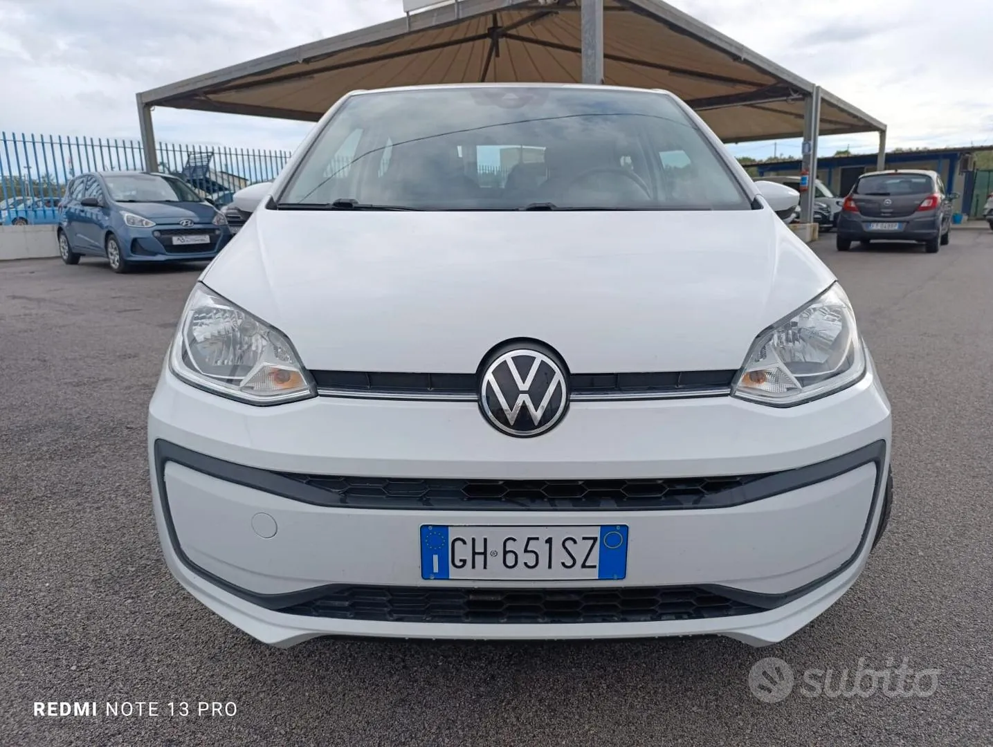 Volkswagen Up 2022 photo 2
