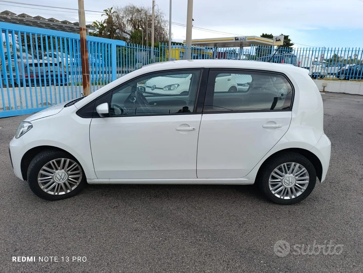 Volkswagen Up 2022 photo 3