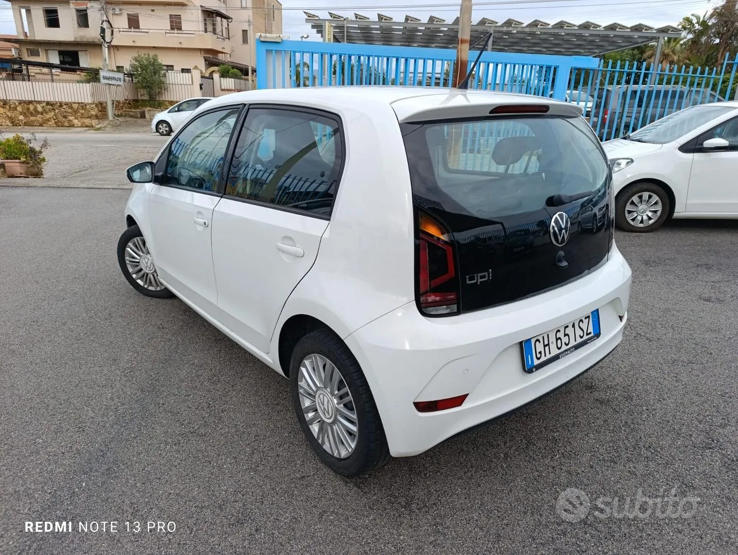 Volkswagen Up 2022 photo 4