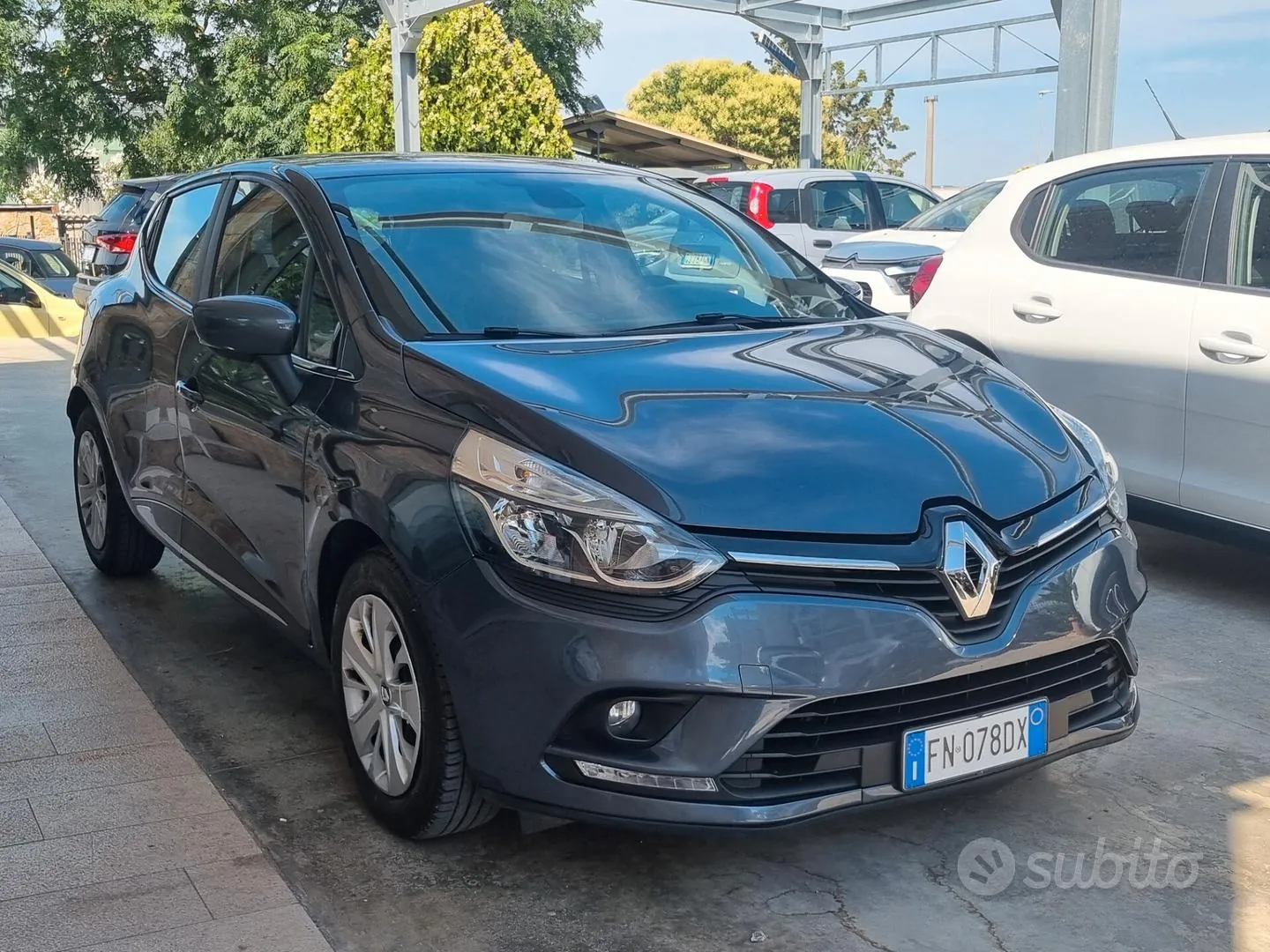Renault Clio 2018 photo 2