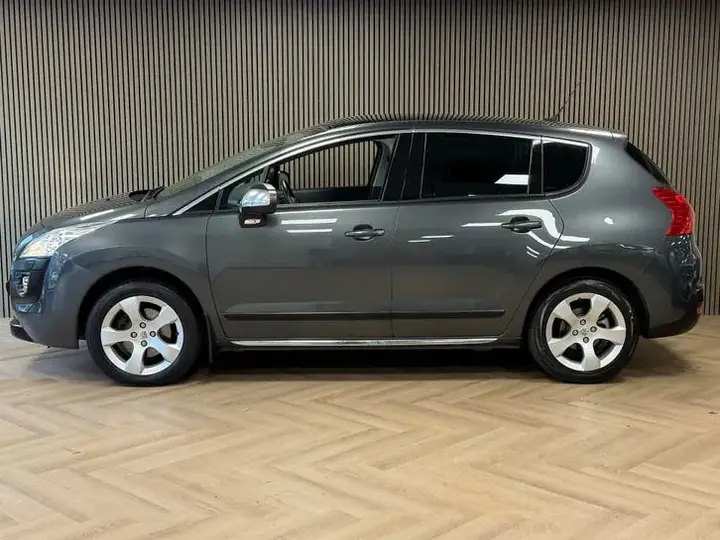 Peugeot 3008 2010 photo 3