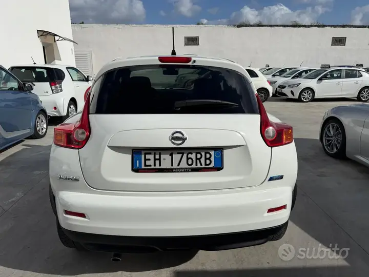 Nissan Juke 2011 photo 4