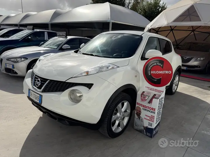 Nissan Juke 2011 photo 2