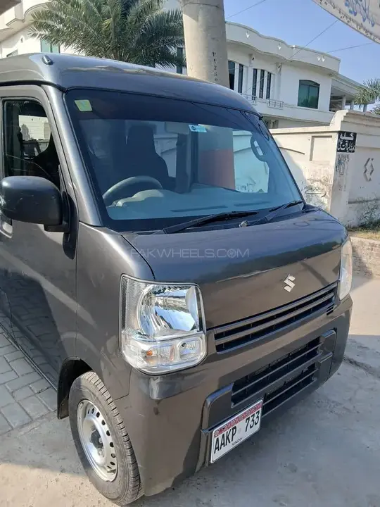 Suzuki Every 2025