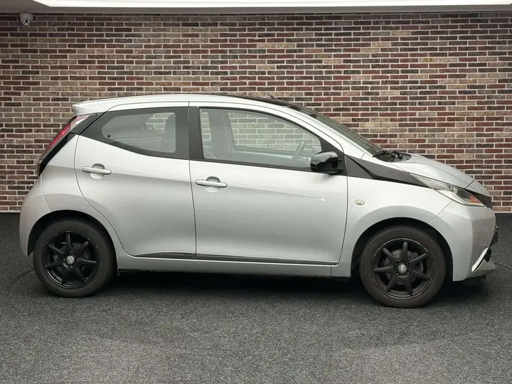Toyota Aygo 2014 photo 5