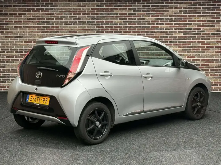 Toyota Aygo 2014 photo 2