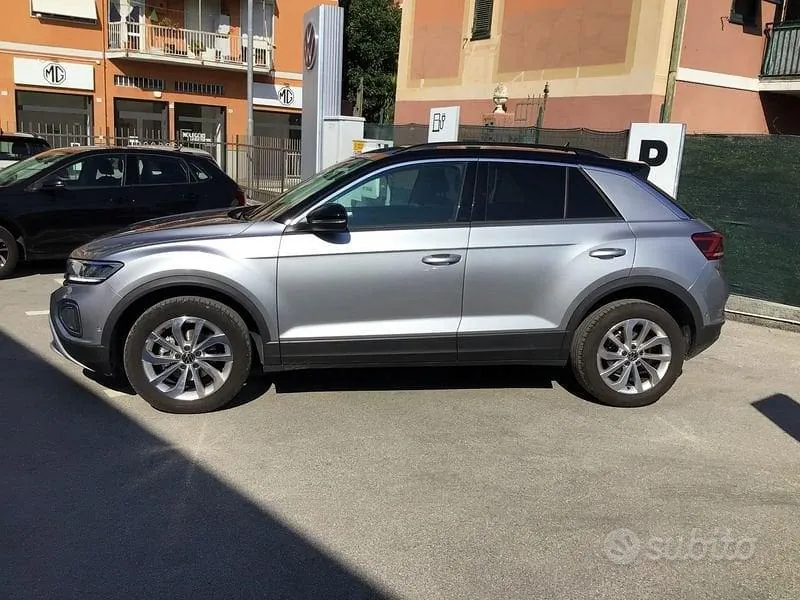 Volkswagen T-Roc 2024 photo 4