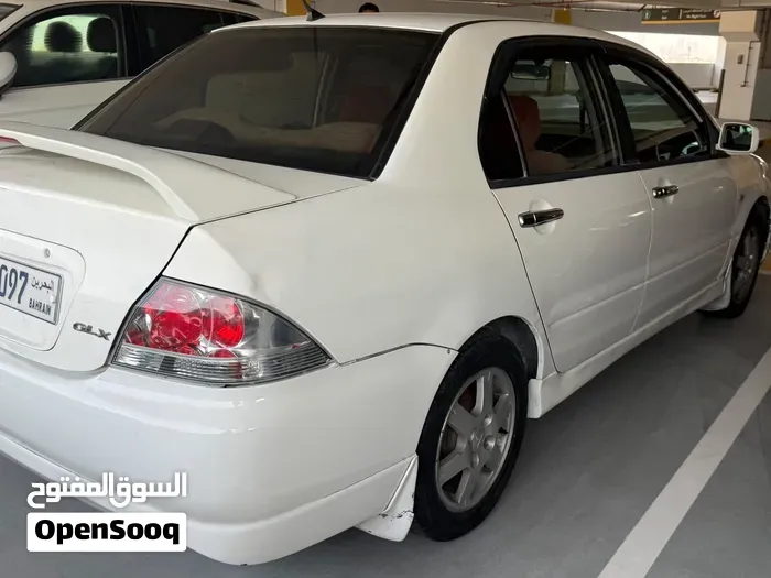 Mitsubishi Lancer 2009 photo 4