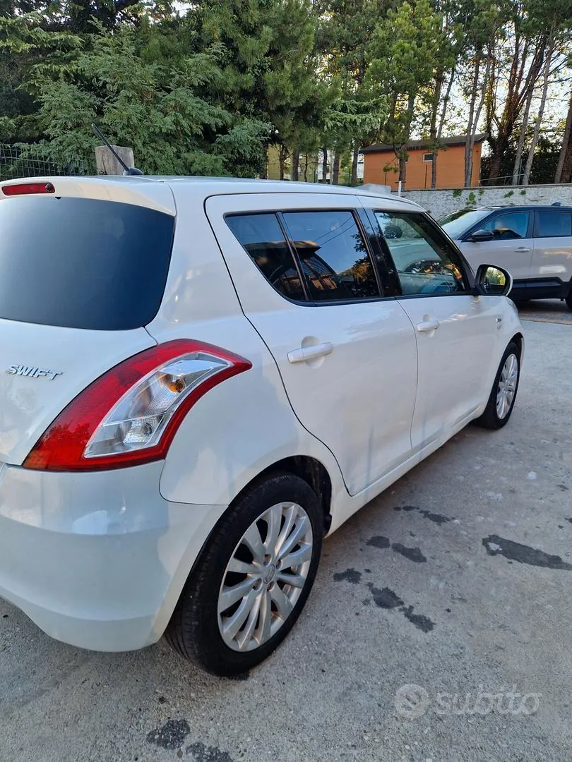 Suzuki Swift 2013 photo 5