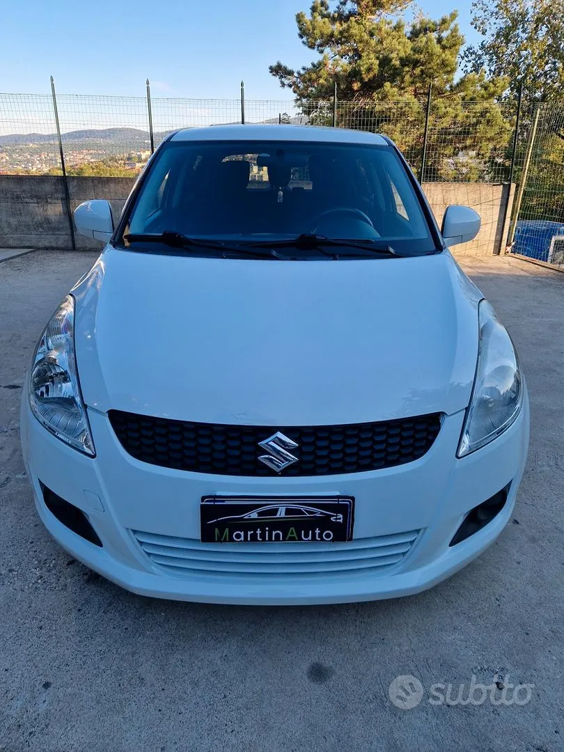 Suzuki Swift 2013 photo 2