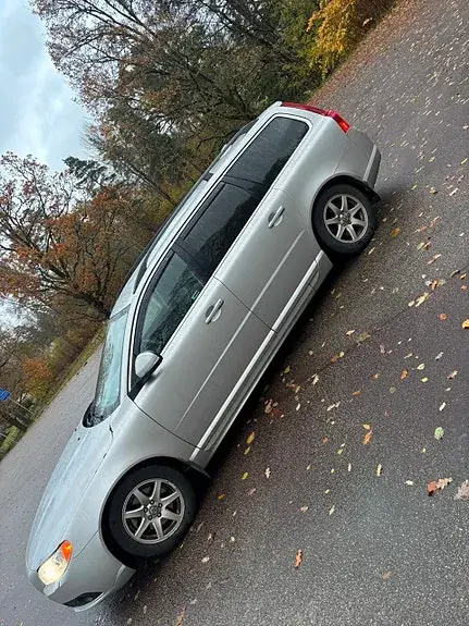 Volvo V70 2012 photo 3