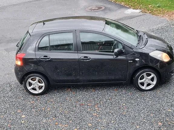 Toyota Yaris 2007 photo 3