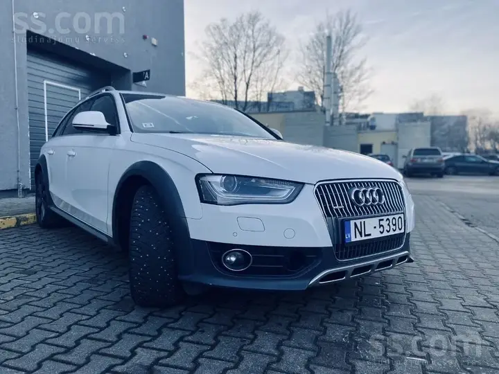 Audi A4 Allroad 2015 photo 2