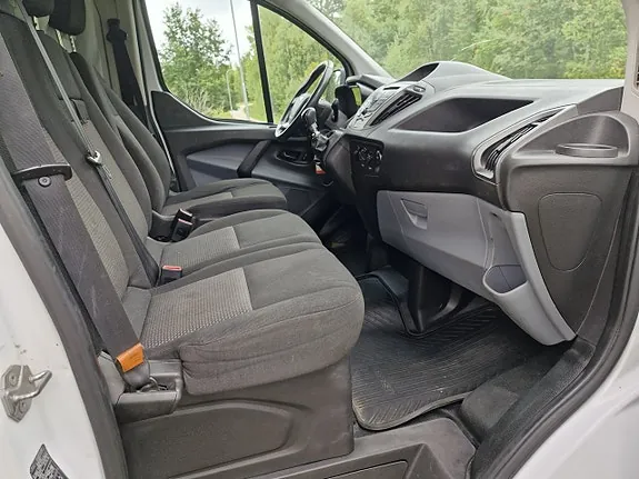 Ford Transit Custom 2015 photo 2
